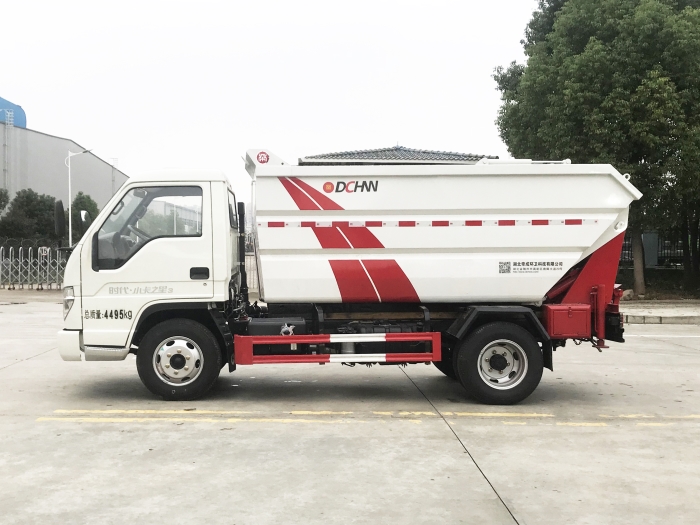 福田小卡之星后掛桶式垃圾車(chē)