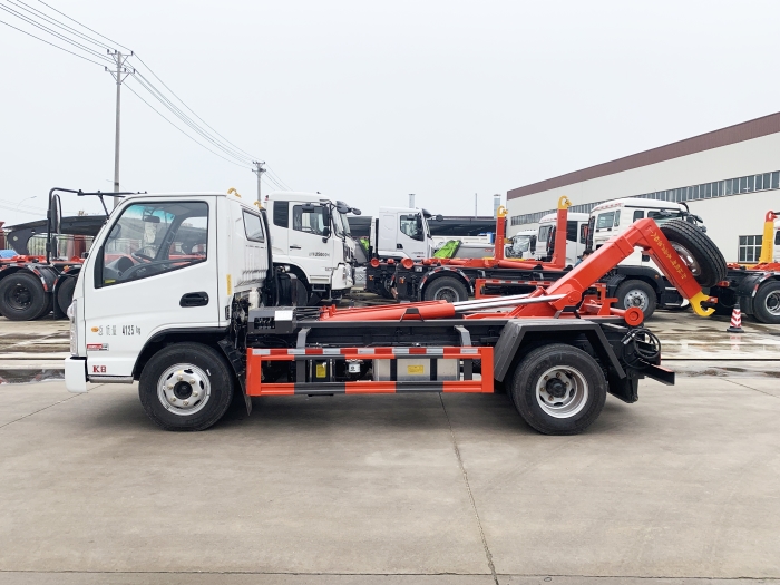 康鈴X1車(chē)廂可卸式垃圾車(chē)