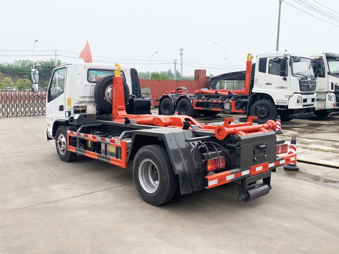 康鈴X1車(chē)廂可卸式垃圾車(chē)